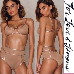 For love and lemons Vega Glitter Set 🍯